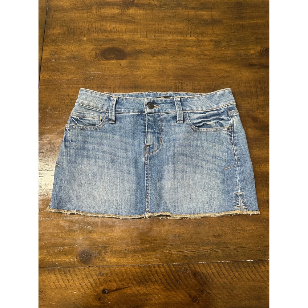 Forever 21 Denim Mini Skirt Medium Wash Raw Hem Y2K Size M